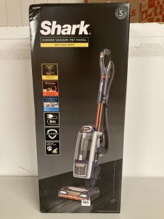 SHARK CORDED VACUUM PET MODEL