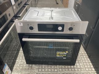 ZANUSSI SINGLE ELECTRIC OVEN MODEL ZOHCX3X2 RRP £359 (EX-DISPLAY)