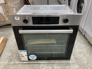 BEKO SINGLE ELECTRIC OVEN MODEL BBIE22300XFP RRP £229 (EX-DISPLAY)