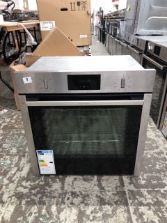 NEFF SINGLE ELECTRIC OVEN MODEL B3CCC0AN0B RRP £579 (EX-DISPLAY)