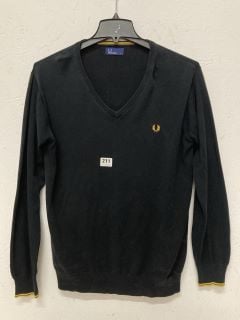 MENS FRED PERRY JUMPER SIZE LARGE