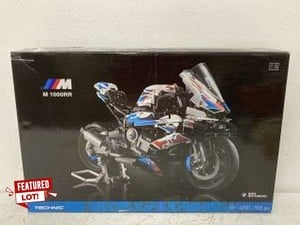 LEGO TECHNIC BMW M 1000RR 1:5 RRP £215.00