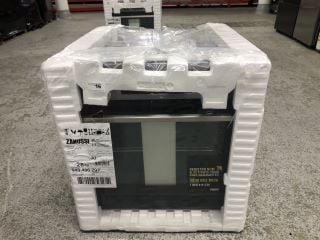 ZANUSSI BUILT-IN SINGLE OVEN MODEL:ZOHCX3X2 - RRP.£349 (SEALED) (EX-DISPLAY)