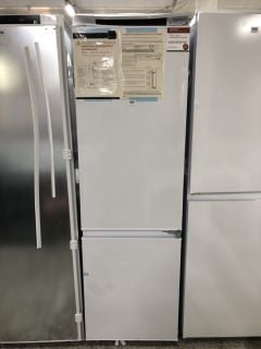 CDA INTEGRATED FRIDGE FREEZER MODEL: FW927/1 - RRP.£499