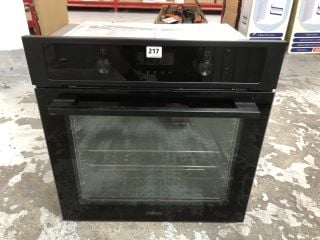 ZANUSSI BUILT-IN SINGLE OVEN MODEL: ZOPNX7KN - RRP.£529