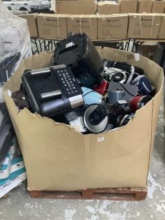 PALLET OF KITCHEN ITEMS TO INC TEFAL AIR FRYER