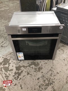 NEFF SINGLE ELECTRIC OVEN MODEL B3CCC0AN0B RRP £579 (EX-DISPLAY)