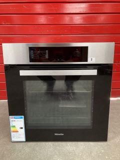 MIELE INTEGRATED SINGLE OVEN MODEL: H2265-1B RRP: £749 (EX DISPLAY)