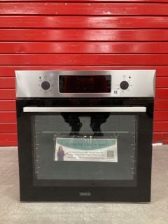 ZANUSSI INTEGRATED SINGLE OVEN MODEL: ZOHCX3X2 RRP: £349 (EX DISPLAY)