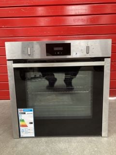 NEFF INTEGRATED SINGLE OVEN MODEL: B3CCC0AN0B RRP: £599 (EX DISPLAY)