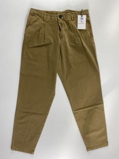 PAUL SMITH MEN'S DOUBLE POCKET CHINO. SIZE: 32, MADE FROM: 97% COTTON 3% ELASTANE. RRP: £145