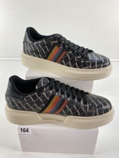 PAUL SMITH MEN'S SHOE LEYTON BLACK GEO PRINT. SIZE: 9, MADE FROM: 100% COW LEATHER UPPER/RUBBER SOLE. RRP: £425