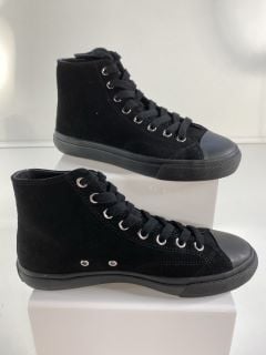 PAUL SMITH MEN'S SHOE CARVER BLACK. SIZE: 6, MADE FROM: 100% COW LEATHER UPPER/RUBBER SOLE. RRP: £195