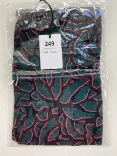 PAUL SMITH WOMEN'S SCARF CLIMBING IVY. MADE FROM: 100% VISCOSE WOVEN. RRP: £100