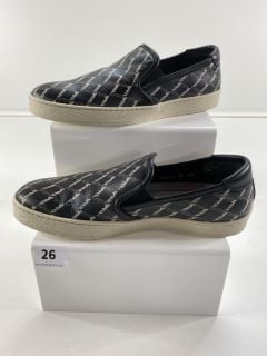 PAUL SMITH MEN'S SHOE TASKER BLACK GEO PRINT. SIZE: 7, MADE FROM: 100% CALF LEATHER UPPER/RUBBER SOLE. RRP: £315