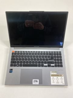 ASUS VIVOBOOK LAPTOP IN SILVER: MODEL NO S5504V (WITH BOX (NO CHARGER)) (SALVAGE PARTS ONLY).   [JPTN41218]