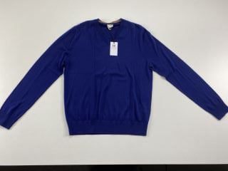 PAUL SMITH GENT'S PULLOVER V NECK. SIZE: S, MADE FROM: 100% MERINO WOOL. RRP: £200