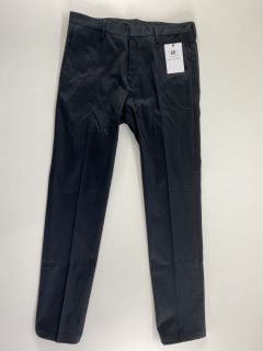 PAUL SMITH GENT'S TROUSER. SIZE: 30, MADE FROM: 98% COTTON 2% ELASTANE. RRP: £240