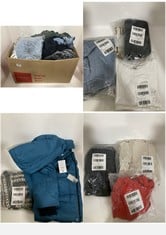 BOX OF ASSORTED CLOTHING TO INCLUDE DENIM WESTERN JACKET IN LIGHT WASH UK SIZE 18