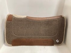 WEAVERS LEATHER CONTOURED JUTE WOOL BLEND SADDLE PAD