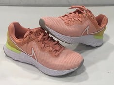 NIKE REACT MILER 3 WOMEN'S RUNNING SHOES - CORAL/NEON YELLOW UK 5