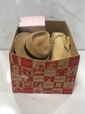 BOX OF ASSORTED ITEMS TO INCLUDE SOLAR ESCAPE FEDORA HAT - NATURAL/BLACK