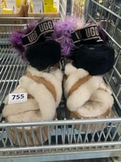 UGG WOMENS SOFT FLUFF SLIDERS IN BLACK / PURPLE SIZE 7 TO INCLUDE UGG DISCO CROSS CHESNUT SLIPPERS IN BEIGE SIZE 6