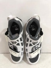 PEARL IZUM W TRI FLY SELECT V6 PERFORMANCE TRIATHLON SHOES - SIZE UK 4.5