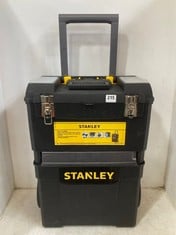 STANLEY MOBILE WORK CENTER WITH METAL LATCHES 55.1L