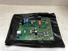 WORCESTER BOSCH PRINTED CIRCUIT BOARD FD987 87161095400 - RRP £197