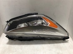 VALEO RIGHT HAND HEAD LIGHT 046927 - RRP £226