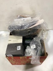 BOX OF ASSORTED ITEMS TO INCLUDE JOHN LEWIS OIL AND VINEGAR GLASS POURERS