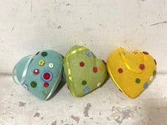 16 X STONE THE CROWS SET OF 3 MEDIUM HEARTS - ASSORTED ORTED - WIDTH 15CM - TOTAL RRP £400