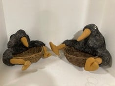 BOX OF STONE THE CROWS SET OF 2 CROW BASKETS