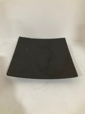 17 X STONE THE CROWS LARGE SQUARE DISH - BLACK - SQ 20CM - TOTAL RRP £102