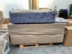 180CM BED BASE IN DARK GREY VELVET WITH HEADBOARD TO INCLUDE APPROX 135M BED BASE PART IN NAVY CRUSHED VELVET (PART ONLY) (ZONE 2) (KERBSIDE PALLET DELIVERY)