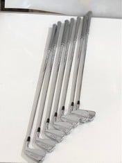 KIRKLAND SIGNATURE 7-PIECE GOLF IRON SET - RIGHT HANDED - STIFF FLEX - ITEM NO. 1740556 - RRP £485 (ZONE 1)