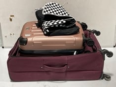 3 X ASSORTED TRAVEL CASES/BAGS TO INCLUDE LUGG ROSE PINK HARDSHELL SMALL SPINNER