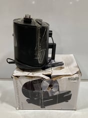 BELLA AIR FRYER MODEL NO-AF-82 TO INCLUDE SILVA HOMELINE FOOD SLICER