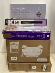 5 X ASSORTED BABY ITEMS TO INCLUDE SHNUGGLE STAND FOR SHNUGGLE BATH