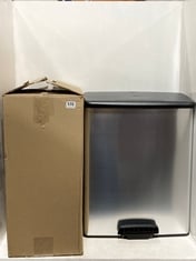 CURVER STAINLESS STEEL / BLACK KITCHEN BIN