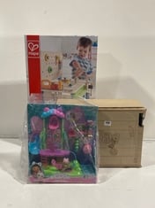 3 X ASSORTED KIDS TOYS TO INCLUDE GABBYS DOLLHOUSE KITTY FAIRY'S GARDEN TREEHOUSE