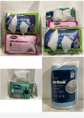 APPROX 5 X ASSORTED BEDDING TO INCLUDE SILENTNIGHT ANTI-ALLERGY 2 PILLOWS