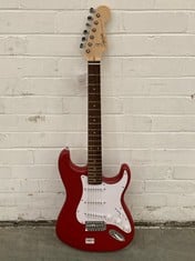 SQUIER BY FENDER STRATOCASTER ELECTRIC GUITAR IN DAKOTA RED-RRP £130