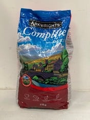 QTY OF ARKWRIGHTS COMPLETE WITH BEEF ADULT DOG FOOD BBE: 07/2025 (KERBSIDE PALLET DELIVERY)