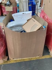 PALLET OF ASSORTED KIDS ITEMS TO INCLUDE GRACO BABY DELIGHT SWING (KERBSIDE PALLET DELIVERY)