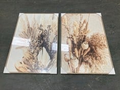 2 X DRIED FLORAL CANVAS PAINTINGS (80 X 40 X 20) CU-201377 RRP: £176.95