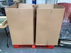 PALLET OF ASSORTED METAL PARTS TO INCLUDE BBQ PIT BOTTOM (KERBSIDE PALLET DELIVERY)