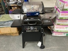 3 X ASSORTED ITEMS TO INCLUDE UNIFLAME GAS BURNER BBQ