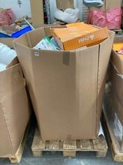 PALLET OF ASSORTED ITEMS TO INCLUDE SCHAFFLER WHEEL SET (KERBSIDE PALLET DELIVERY)